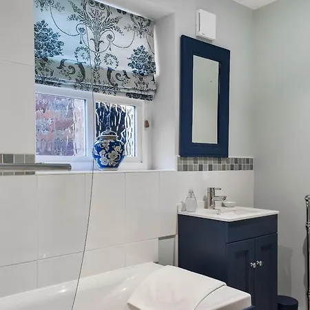 Meadowcroft Sinnington