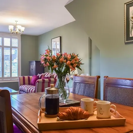 Meadowcroft Sinnington